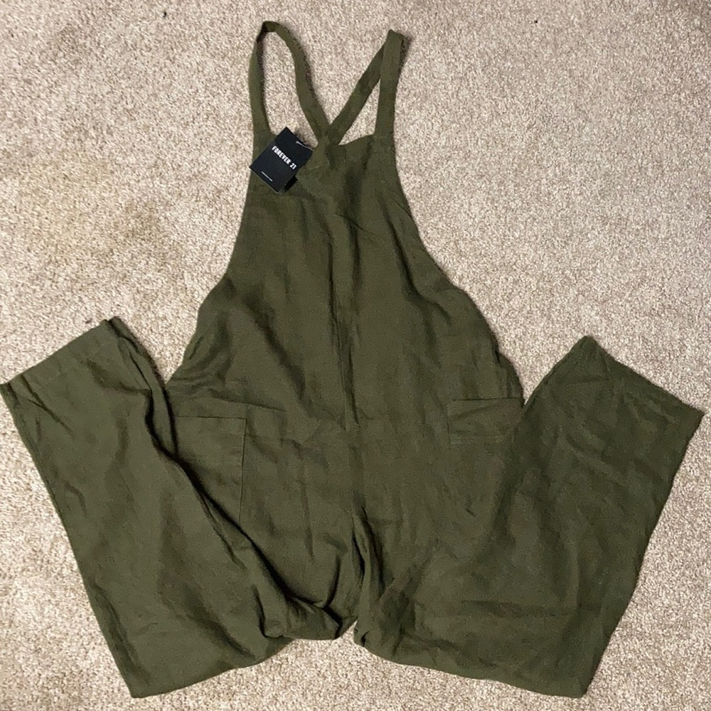 NWT olive green forever 21 jumper Small
